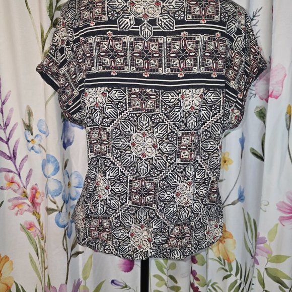 Bundle of 2 Soho New York & Company Chiffon Sleeveless Draped & Max Studio Large - Picture 3 of 9